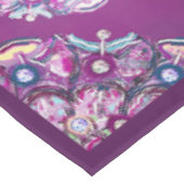 Kardinal Red Rosace Tischdecke (Schrägansicht)