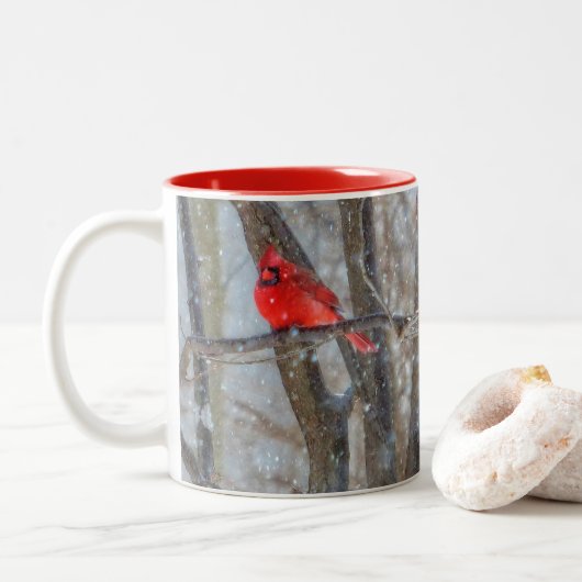 Kardinal und Chickadee Zweifarbige Tasse (Mit Donut)