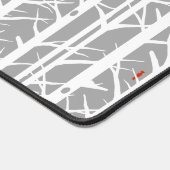 Kardinäle in den Birkenbäumen in Hellgrau Schreibtischunterlage (Ecke)