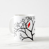 Kardinals-roter Vogel im Snowy-Winter-Baum Kaffeetasse (Vorderseite Links)