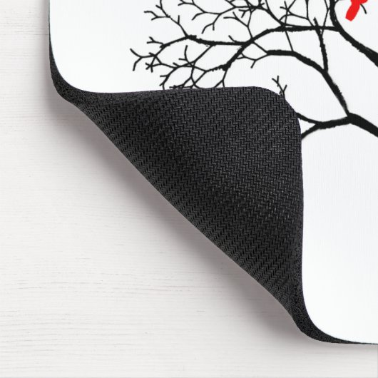 Kardinals-roter Vogel im Snowy-Winter-Baum Mousepad (Ecke)