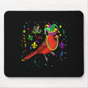 Kardinalvogel mit Mardi-Gras-Perlen trägt eine Nar Mousepad
