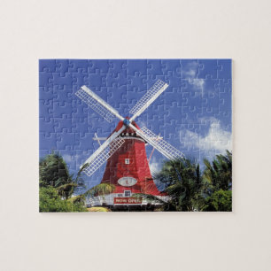 Karibik, Aruba. Alte Mühle, umgebaut in 'Mühle Puzzle