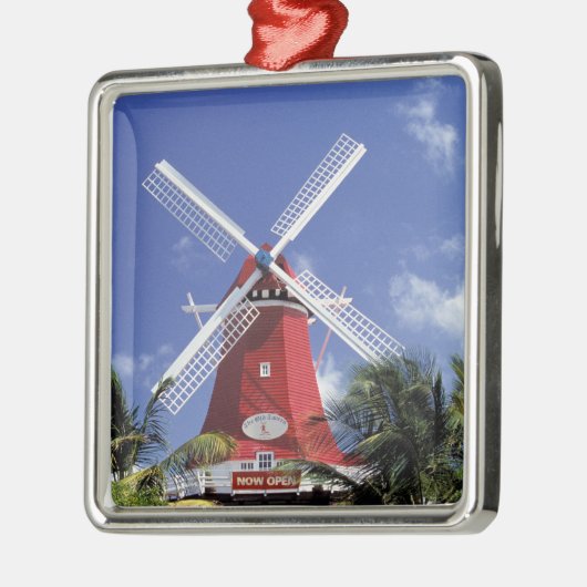 Karibik, Aruba. Alte Mühle, umgewandelt in "Mühle" Silbernes Ornament (Links)