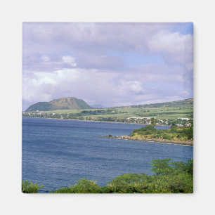 Karibik, St. Kitts, Roseau. Küste. Magnet