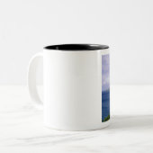 Karibik, St. Kitts, Roseau. Küste. Zweifarbige Tasse (Vorderseite Links)