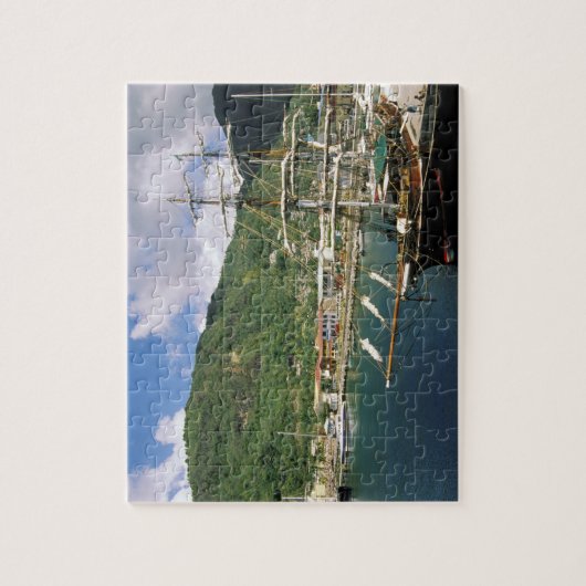 Karibik, St. Lucia, Soufriere. Boote in Puzzle (Vertikal)