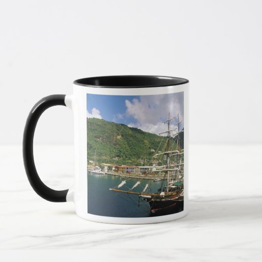 Karibik, St. Lucia, Soufriere. Boote in Tasse (Links)