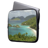 Karibik, U.S. Jungfrau Islands, St. John, Trunk Laptopschutzhülle (Vorderseite Links)