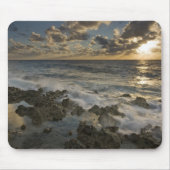 Karibisches Meer, Kaimaninseln. Absturzwellen 2 Mousepad (Vorne)