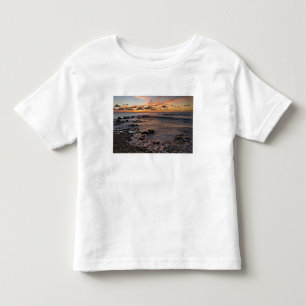Karibisches Meer, Kaimaninseln. Brechende Wellen 2 Kleinkind T-shirt