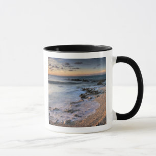 Karibisches Meer, Kaimaninseln. Brechende Wellen Tasse