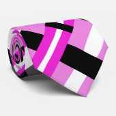 Kariert in Schwarz, Weiß, Grau und Rosa Modernes M Krawatte (Gerollt)