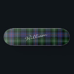 Kariert Lila Green Tartan McKenzie Personalisiert Skateboard<br><div class="desc">Fügen Sie eine klassische und traditionelle Touch mit diesem karierten Clan MacKenzie Tartan Green lila Black Karo Skateboard. Macht dir ein großartiges Geschenk oder als Leckerei. Entdecken Sie die neueste Dekoration dieser Saison. Wenden Sie sich jederzeit an den Designer, wenn dieses Design geändert oder einem anderen Produkt hinzugefügt werden soll....</div>