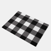 Karierte Buffalo-Plätze mit schwarzem und weißem K Fußmatte (Schrägansicht)