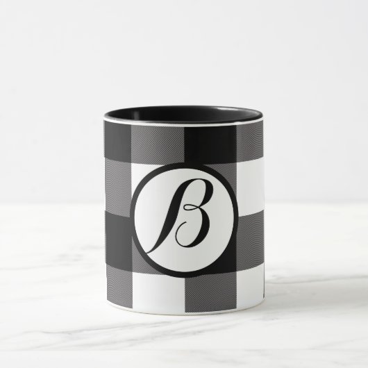 Karierte Buffalo-Plätze mit schwarzem und weißem K Tasse (Zentrum)