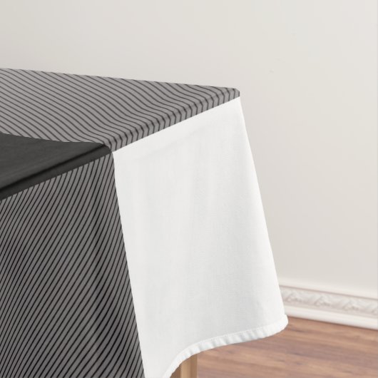 Karierte Buffalo-Plätze mit schwarzem und weißem K Tischdecke (Beispiel)