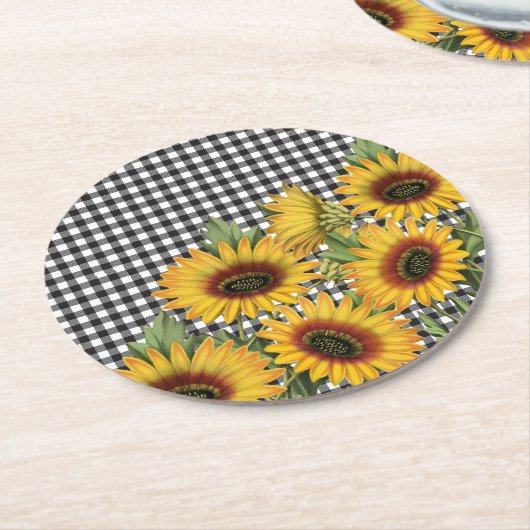 Karierte gelbe Sonnenblumen in Schwarz-Weiß-Buffal Runder Pappuntersetzer (Angewinkelt)