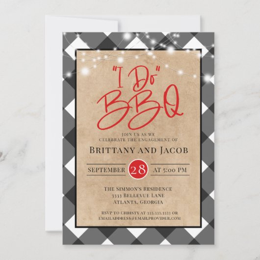 Karierte Kraft String Lights I Do GRILLEN Verlobun Einladung (Vorderseite)