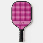 Karierte Monogramm-Initialen in Rosa Pickleball Schläger (Rückseite)