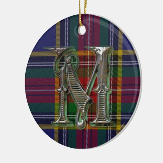 Karierte Monogrammverzierung Macbeth Keramikornament (Links)