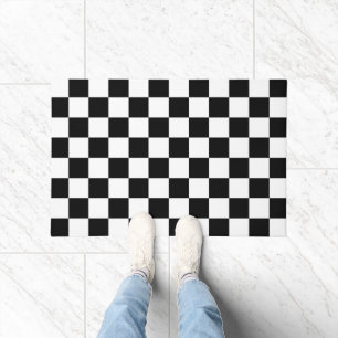 Karierte Quadrate schwarz und weiß geometrisch ret Fußmatte