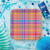 Karierte Retro-Teller mit Inspiriertem Muster in P Pappteller (Party)