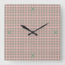 Karierte rosa und grüne quadratische Wanduhr