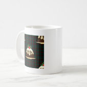 karierte Weihnachtspudding Kaffeetasse (Vorderseite Links)