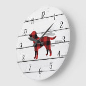Karierter Hund Labrador Rustic Shiplap Bauerndekor Große Wanduhr (Winkel)