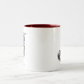 Karierter Schwarz-Weiß-Letter J Zweifarbige Tasse (Mittel)
