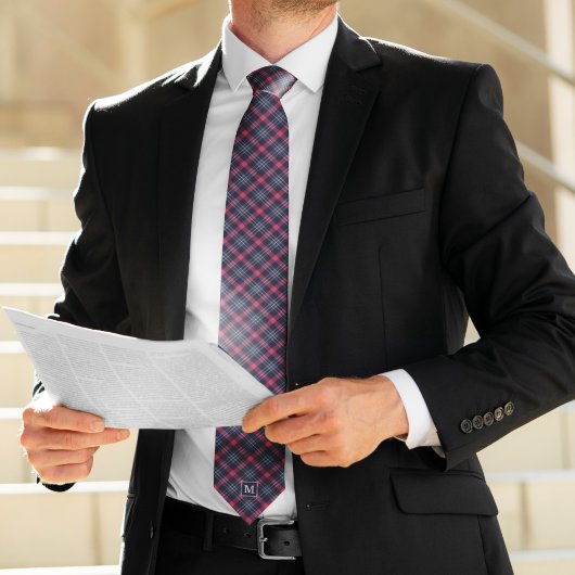 Kariertes blaues und rotes Muster Mit Monogramm Krawatte