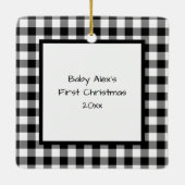 Kariertes Buffalo Baby's 1. Weihnachten Keramikornament (Rückseite)