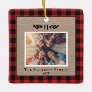 Kariertes Burlap-Monogramm-Foto in Rot und Schwarz Keramikornament