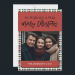 Kariertes elegantes Grün- und Rotes Foto Feiertagskarte<br><div class="desc">Mit elegantem Design und Script-Schriftart sind diese karierten und roten Fotokarten immer stilvoll!</div>