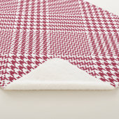 Kariertes Glen-Muster hell in Rot und Weiß. Seamle Sherpadecke (3/4)
