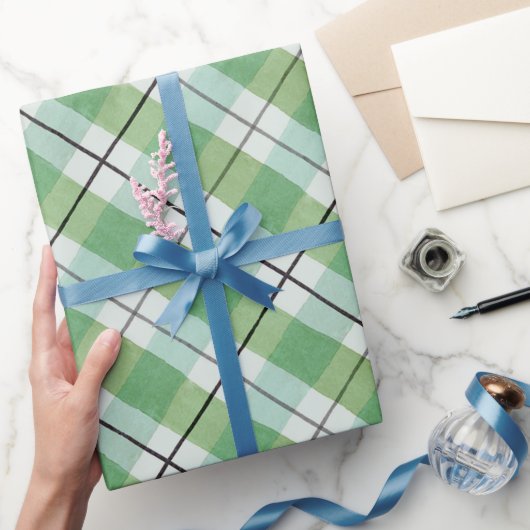 Kariertes Grün und Weiß Geschenkpapier (Schenken)