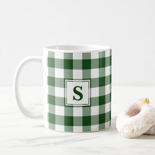 Kariertes, grünes Buffalo-Muster mit Monogramm Kaffeetasse (Mit Donut)