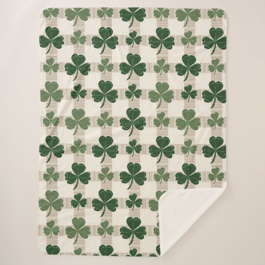 Kariertes Kleeblatt St. Patrick's Day Fleece Blank Sherpadecke (Vorderseite)