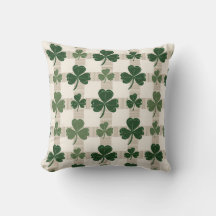 Kariertes Kleeblatt St. Patrick's Day Throw Kissen