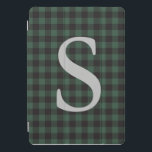 Kariertes Monogramm aus grünem Büffel iPad Pro Cover<br><div class="desc">Classic Green Black Buffalo Tartan Kariertes Vintages Monogramm Case</div>