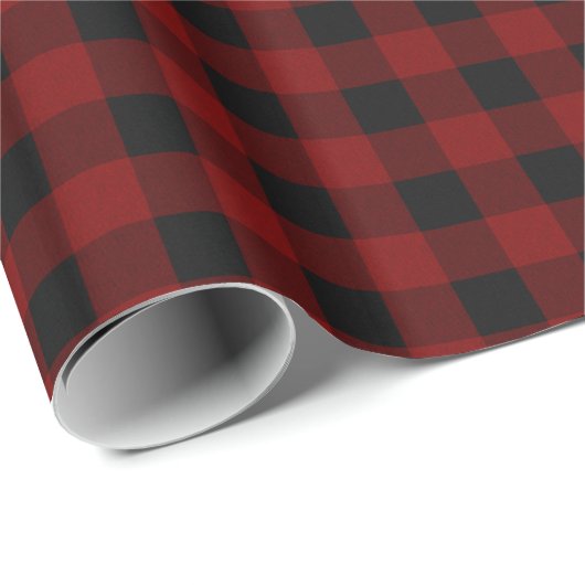Kariertes Monogramm aus rustikalem Rot und schwarz Geschenkpapier (Rolleneckpunkt)