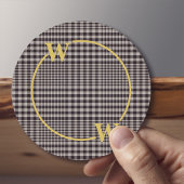 Kariertes Monogramm für das elegante Black-Gold-Gl Runder Pappuntersetzer