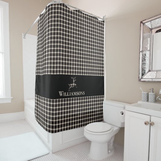 Kariertes Monogramm Hirsch | Creme White Black Duschvorhang (Beispiel)