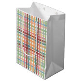 Kariertes Muster in gepunktetem Pastellton Mittlere Geschenktüte (Vorderseite Schrägansicht)