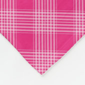 Kariertes Muster in leuchtend rosa Fleecedecke (Ecke)