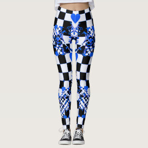 Kariertes Muster mit blauen Herzen und Formen Leggings