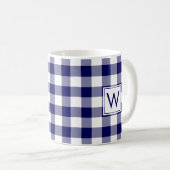 Kariertes Muster mit Monogram Kaffeetasse (VorderseiteRechts)