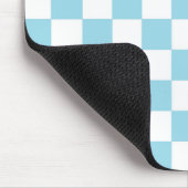 Kariertes Pastellblaues und weiß Mousepad (Ecke)