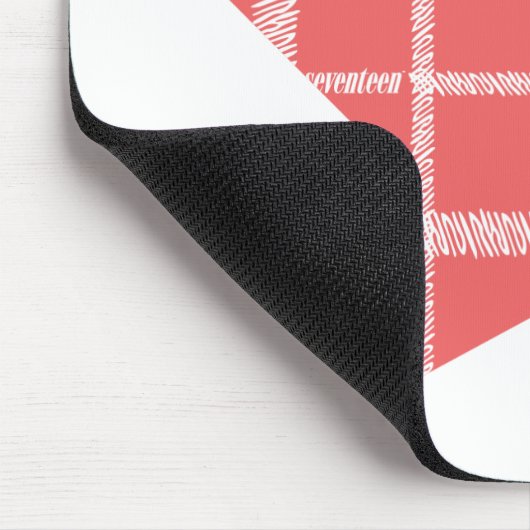 Kariertes Rosa 3 Mousepad (Ecke)